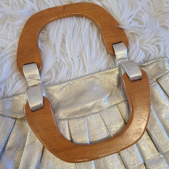 🔥Workshop gold leather ruffle handbag - Picture 5 of 7